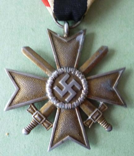 Third Reich : War Merit Cross 2nd Class with Swords (Kriegsverdienstkreuz 2 Kl. mit Schwertern).