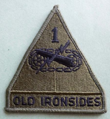 USA : 1st Armoured Division Shoulder Flash - Subdued version.