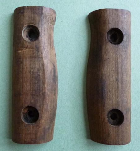 Pair of wooden grip-plates for a SMLE 1907 bayonet