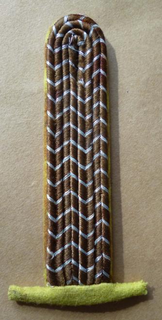 Third Reich : Sturmabteilung (SA) Brownshirt's 2nd pattern Signals personnel removable epaulette.