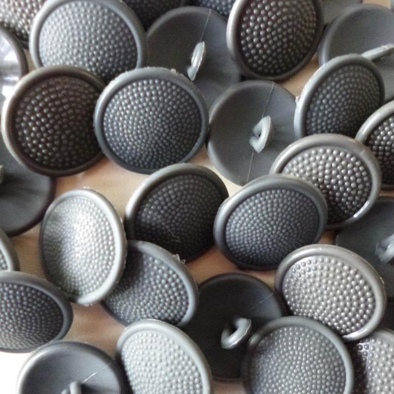 East Germany (DDR) : Six Grey Plastic Buttons for Military Combat-kit / Field-uniform.