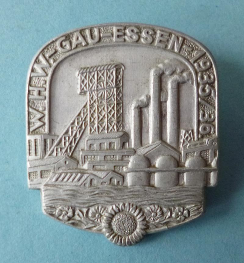 Third Reich : Winterhilfswerk (WHW) Gau-Essen 1935-36 Donation-badge.