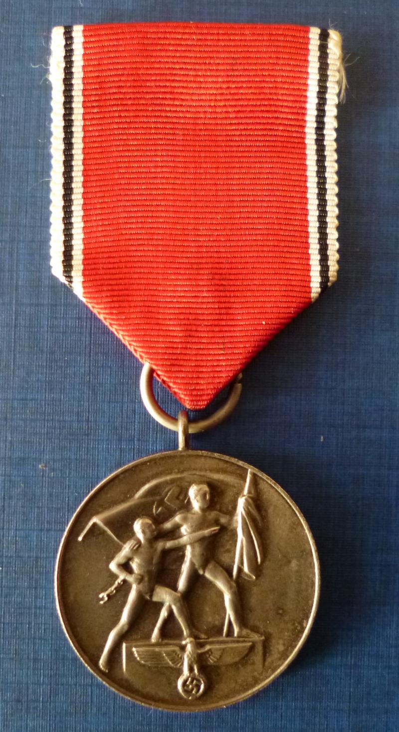 Third Reich : Medal to Commemorate the 13th March 1938 (Austrian Anschluss Medal).