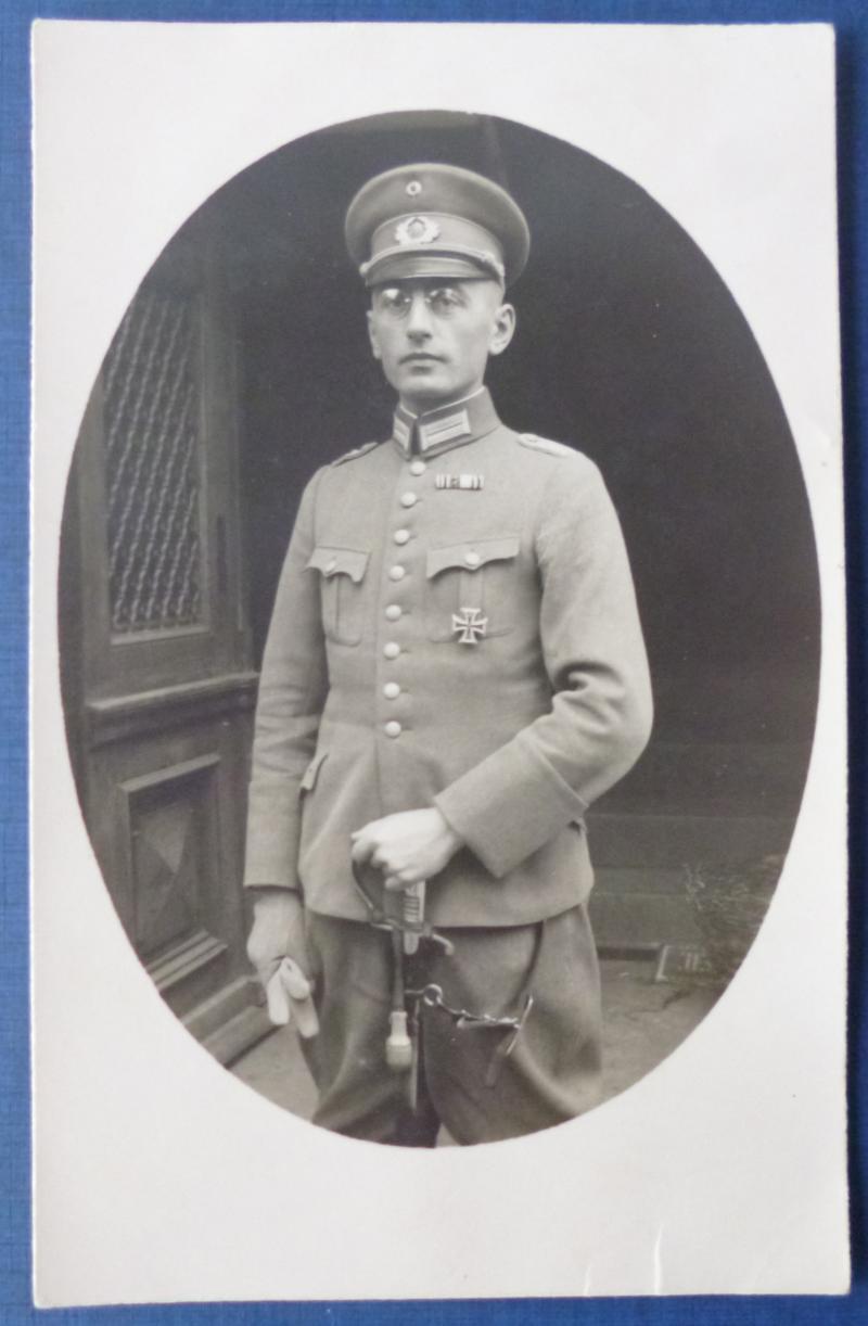 Weimar : German Postcard-photograph of a Weimar Period Junior Army Officer.