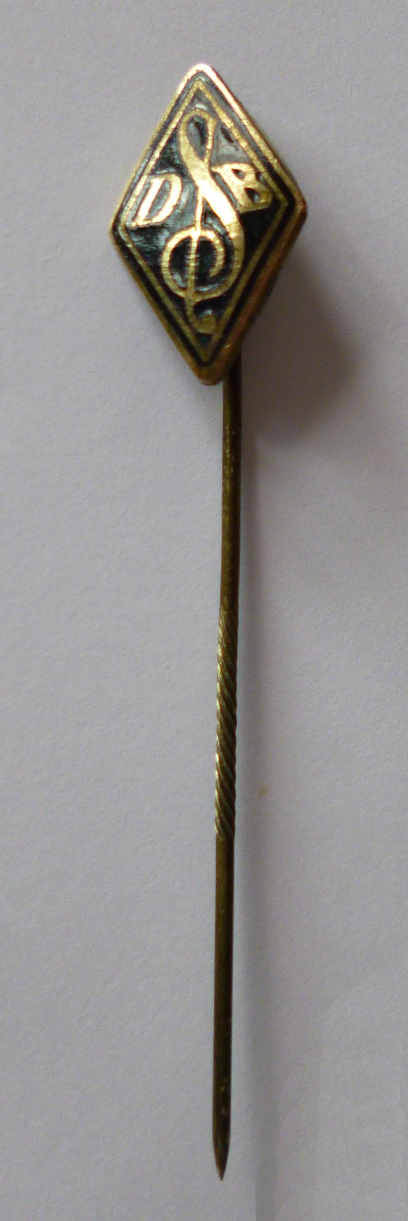 Third Reich : Deutscher Sängerbund (DSB) Members Stick-pin Lapel-badge.