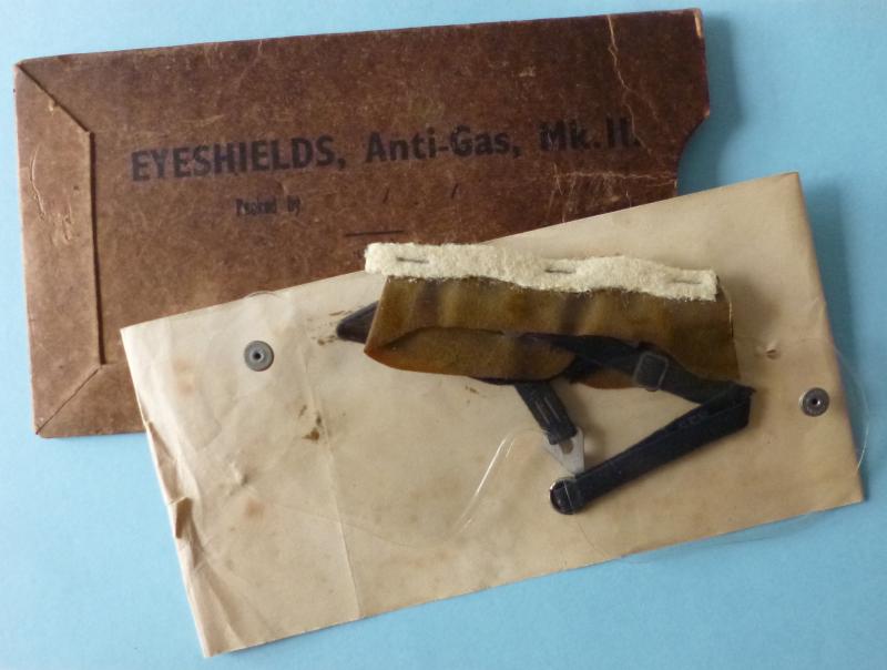 WW2 Anti-gas Eyeshields Mk.II in Original Protective Pouch dated 1941.