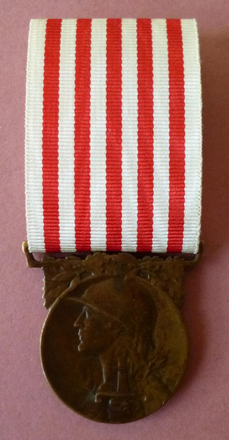 France : 1914-18 War Commemorative Medal (Médaille commémorative de la Grande Guerre).