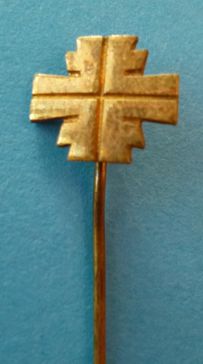 Imperial / Weimar : German Membership Stick-pin Lapel-badge of the Deutsche Turnerverein (Gymnastics Association).