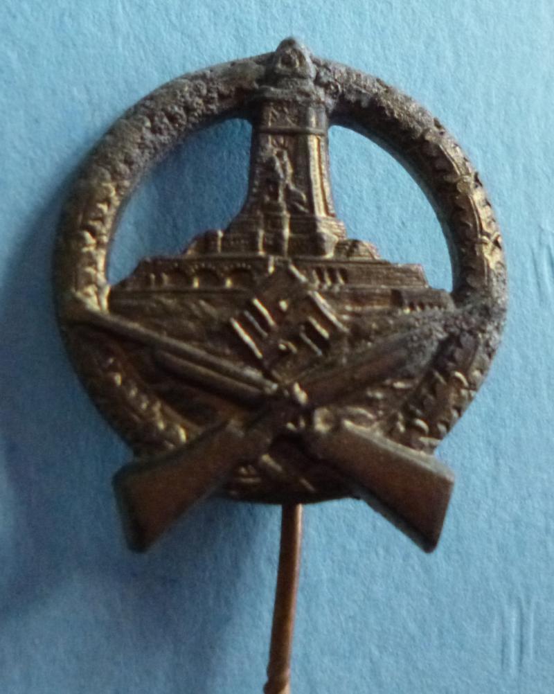 Third Reich : Kyffhaüserbund Veteran Organisation Gold Shooting Award Stickpin Lapel-badge.