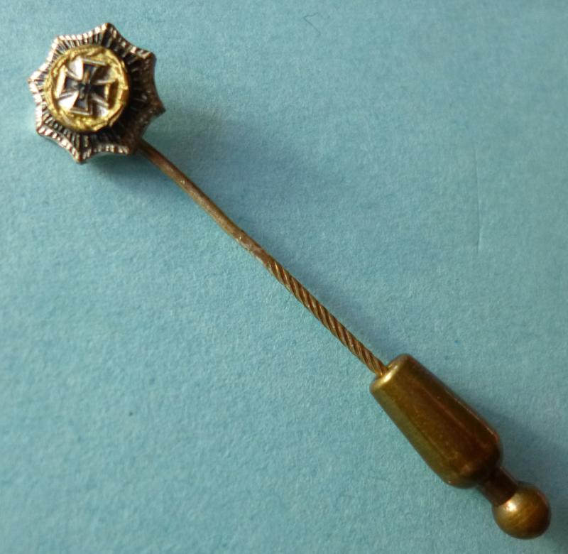 BRD : Deutsches Kreuz in Gold 1957 version Stickpin Miniature Lapel-badge.