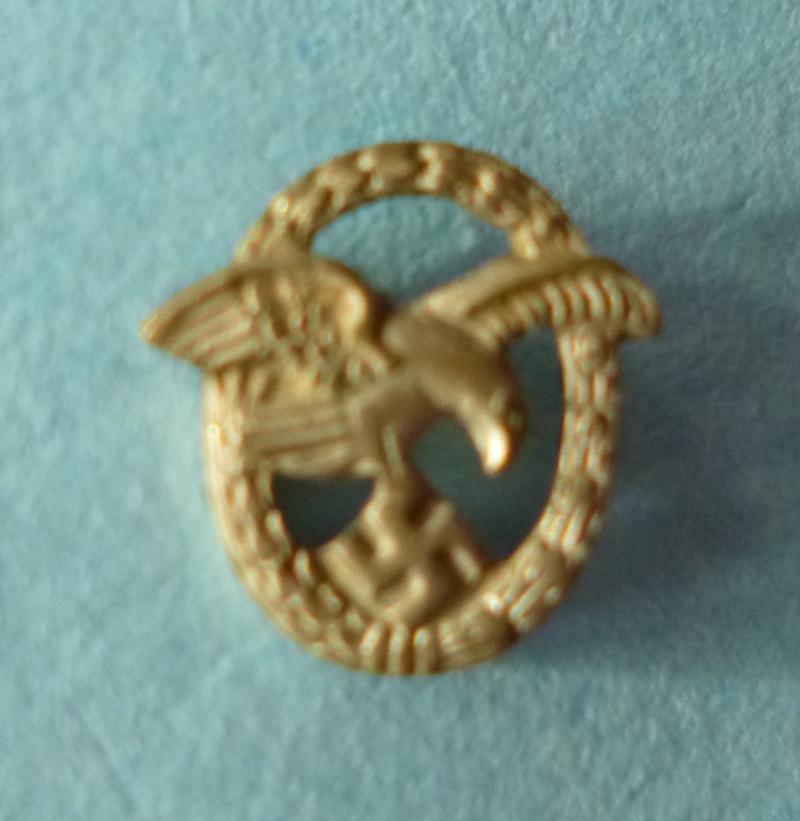 Third Reich : Luftwaffe Beobachter-Abzeichen (Observers Badge) Miniature Stick-pin Lapel-badge.