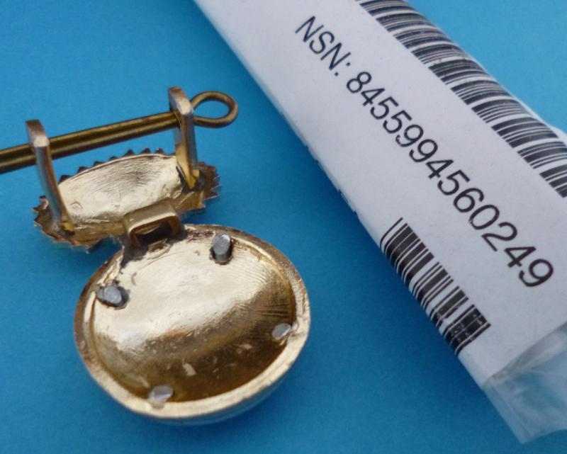 Royal Welsh Fusiliers Staybrite Cap-badge complete with White Feather Hackle.
