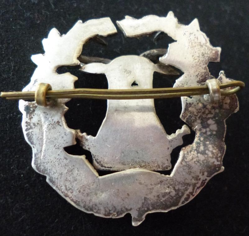Gordon Highlanders Officers Silver Glengarry Badge.