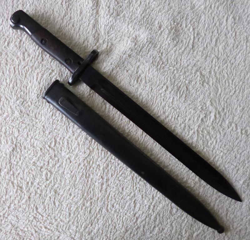 Portugal : M1904 Mauser-Vergueiro Bayonet with Scabbard.