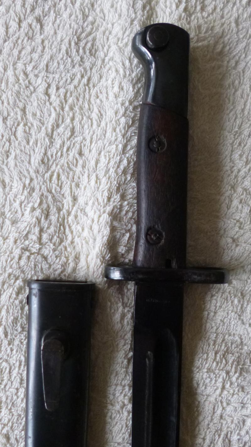 Portugal : M1904 Mauser-Vergueiro Bayonet with Scabbard.