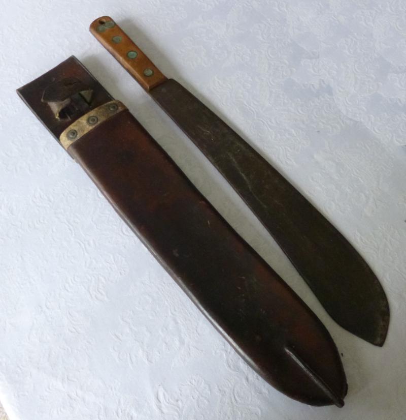 WW1 British Army 1917 dated Machete with Scabbard.