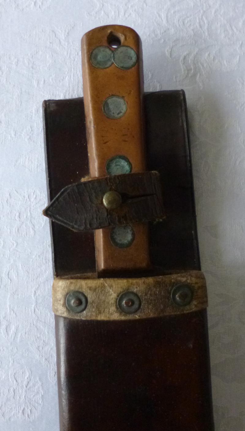 WW1 British Army 1917 dated Machete with Scabbard.